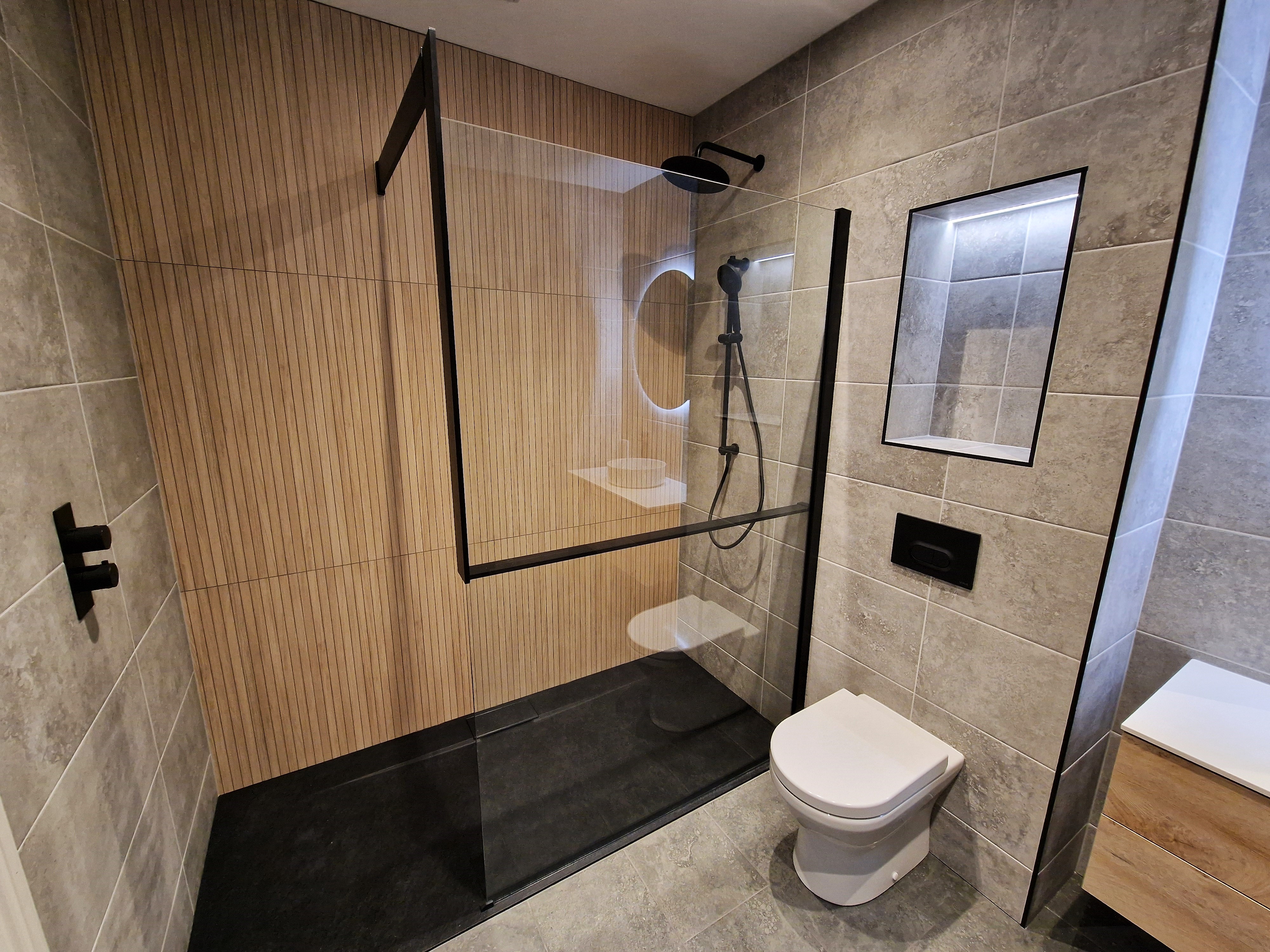 Ensuite Refurbishment in Marldon with with Walk in Novellini Shower