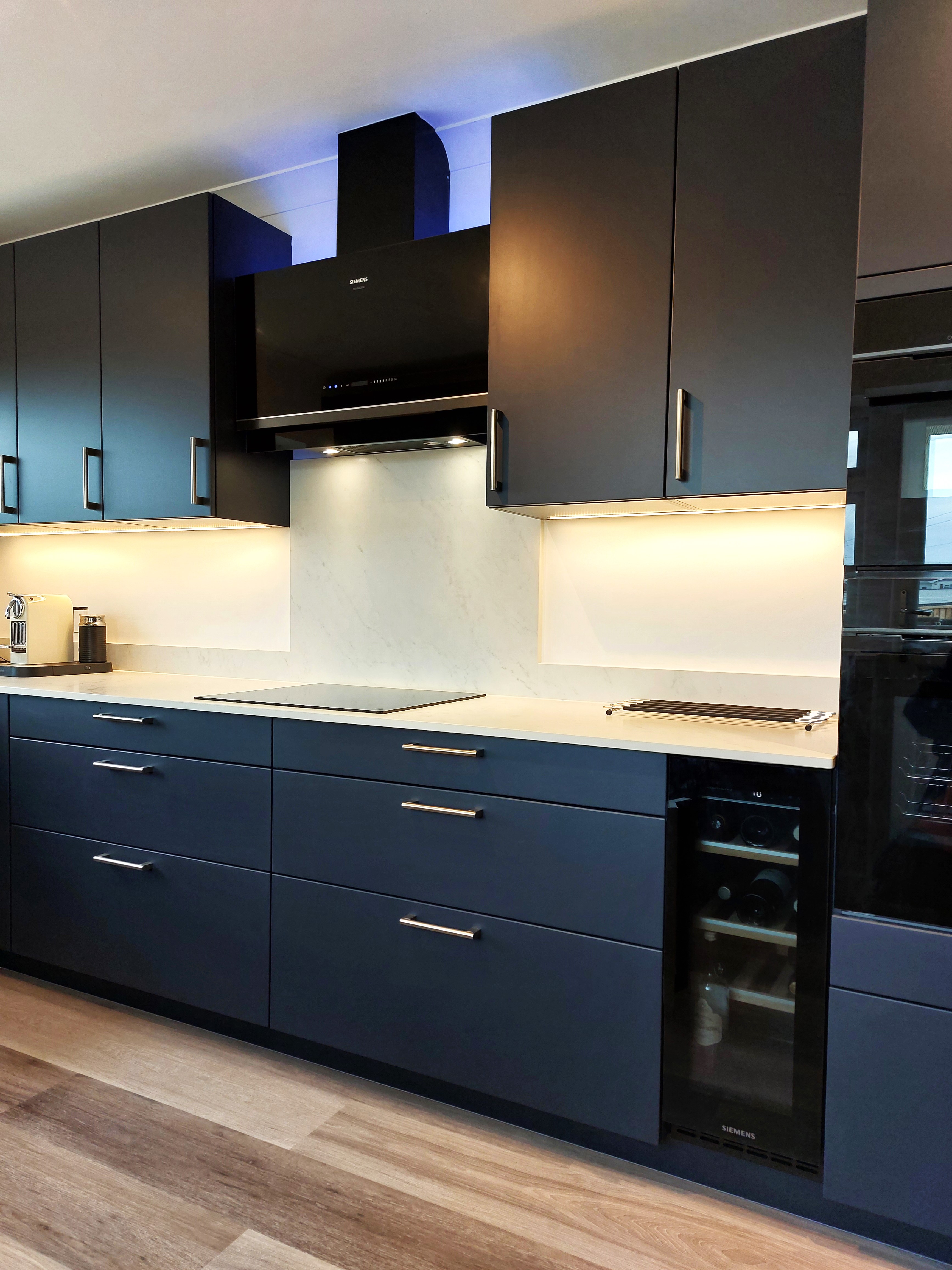 Bauformat Black Blue kitchen refurb in Brixham with Siemens appliances